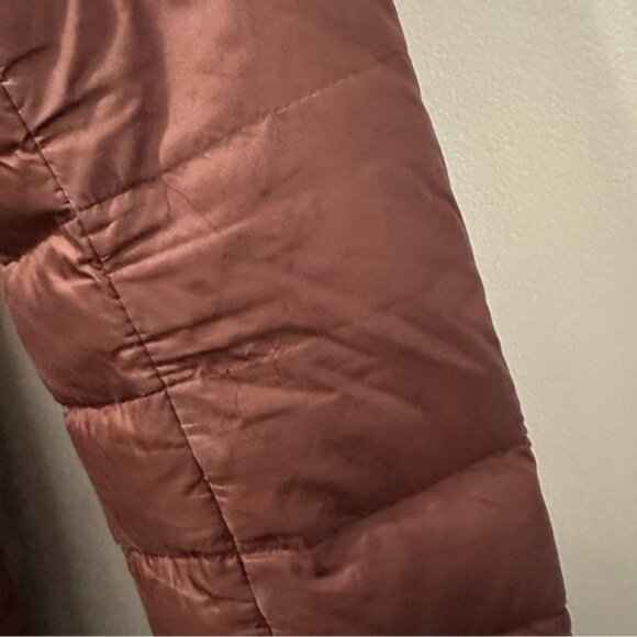 Patagonia Fiona Parka Women’s Small Dark Ruby Down Quilted Lightweight Coat - Picture 7 of 14